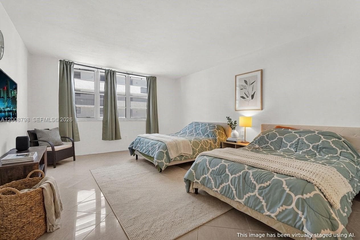 5825 Collins Ave 2E photo 23
