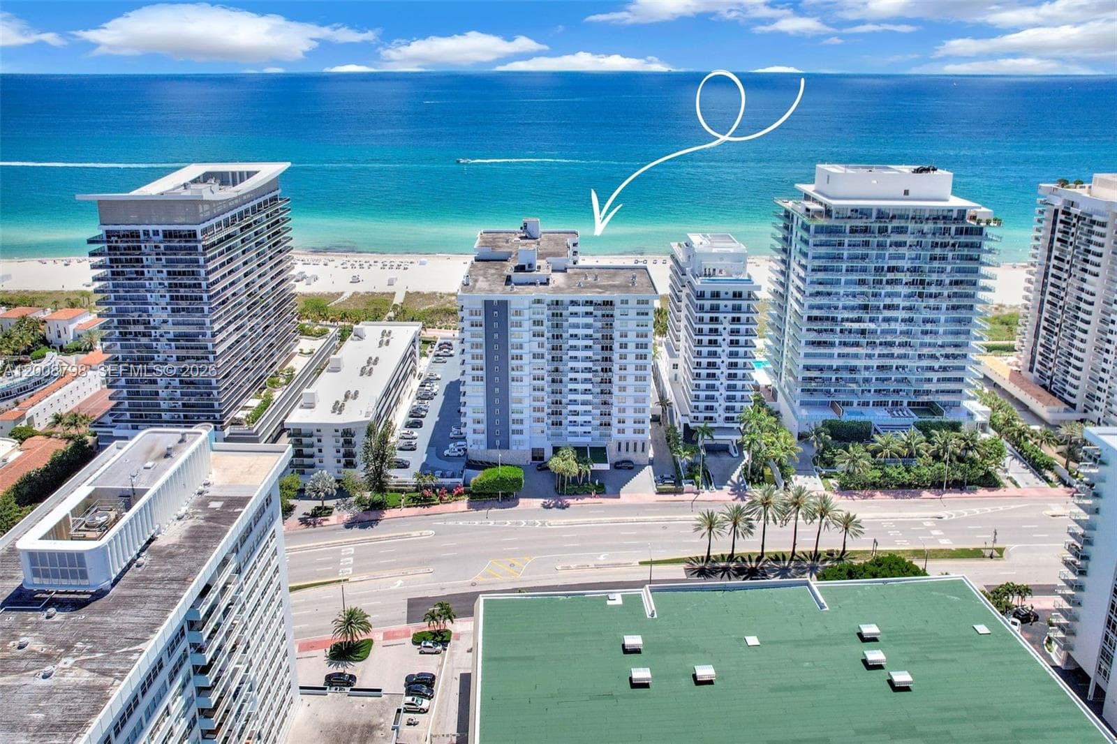 5825 Collins Ave 2E photo 2