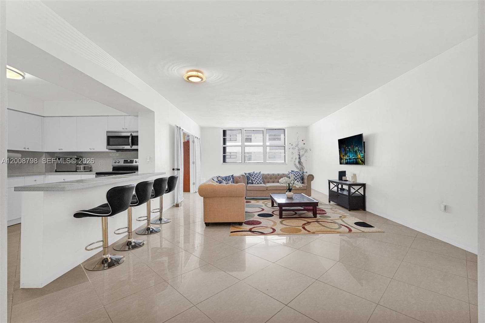 5825 Collins Ave 2E photo 8