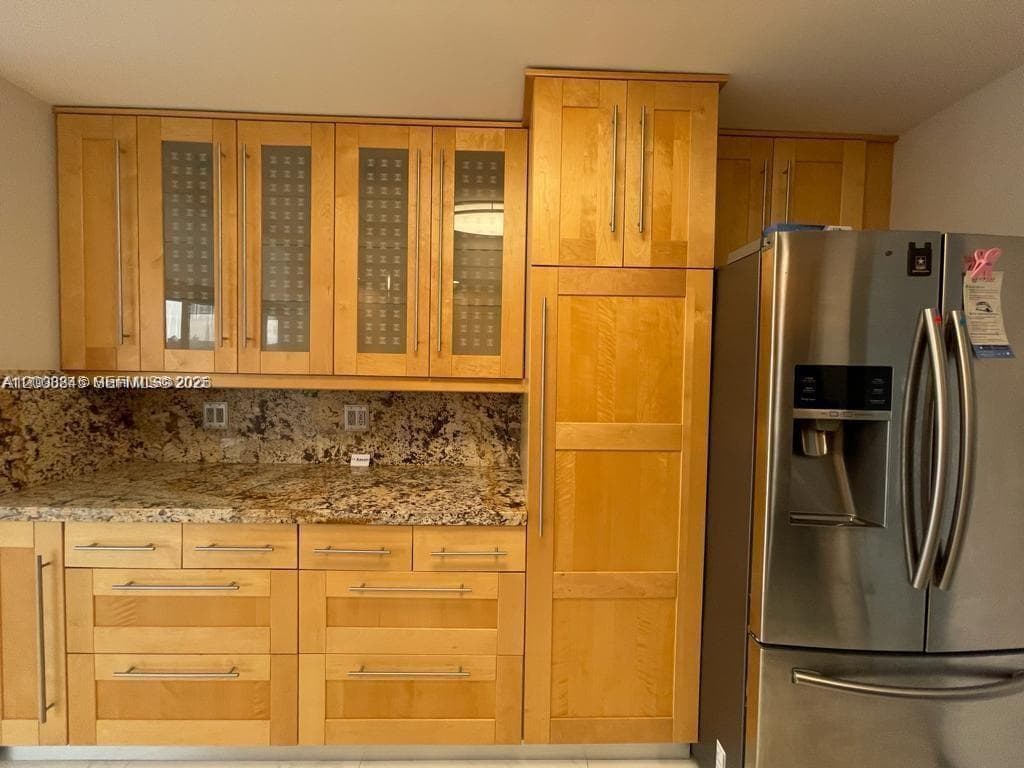 2049 Ocean Dr 401 photo 14