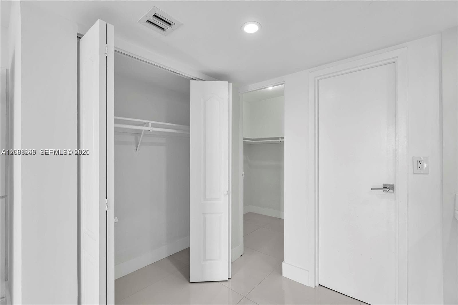 100 Bayview Dr 508 photo 13