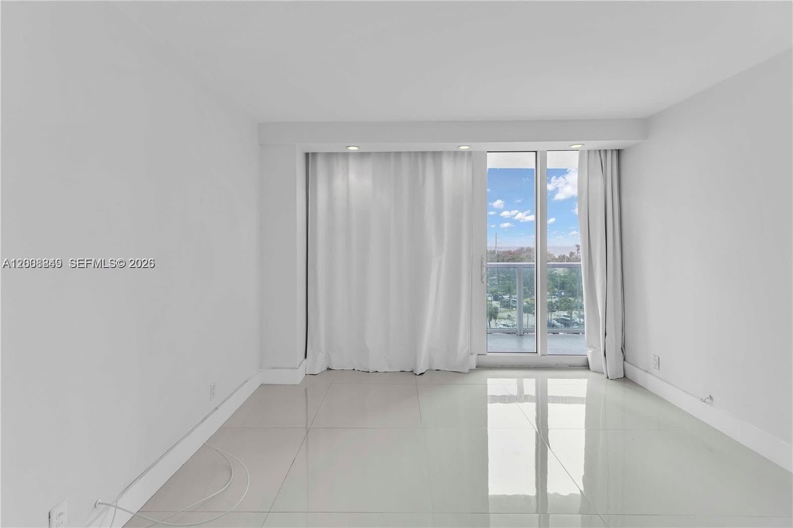 100 Bayview Dr 508 photo 17