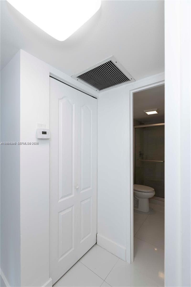 100 Bayview Dr 508 photo 16