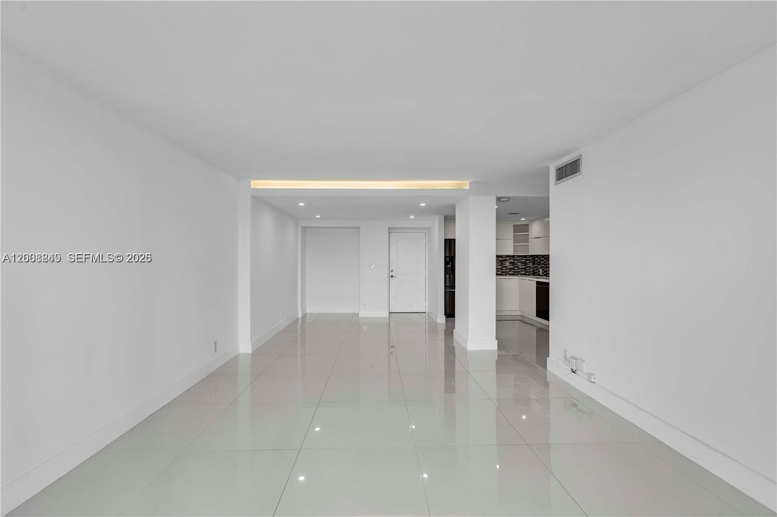 100 Bayview Dr 508 photo 7