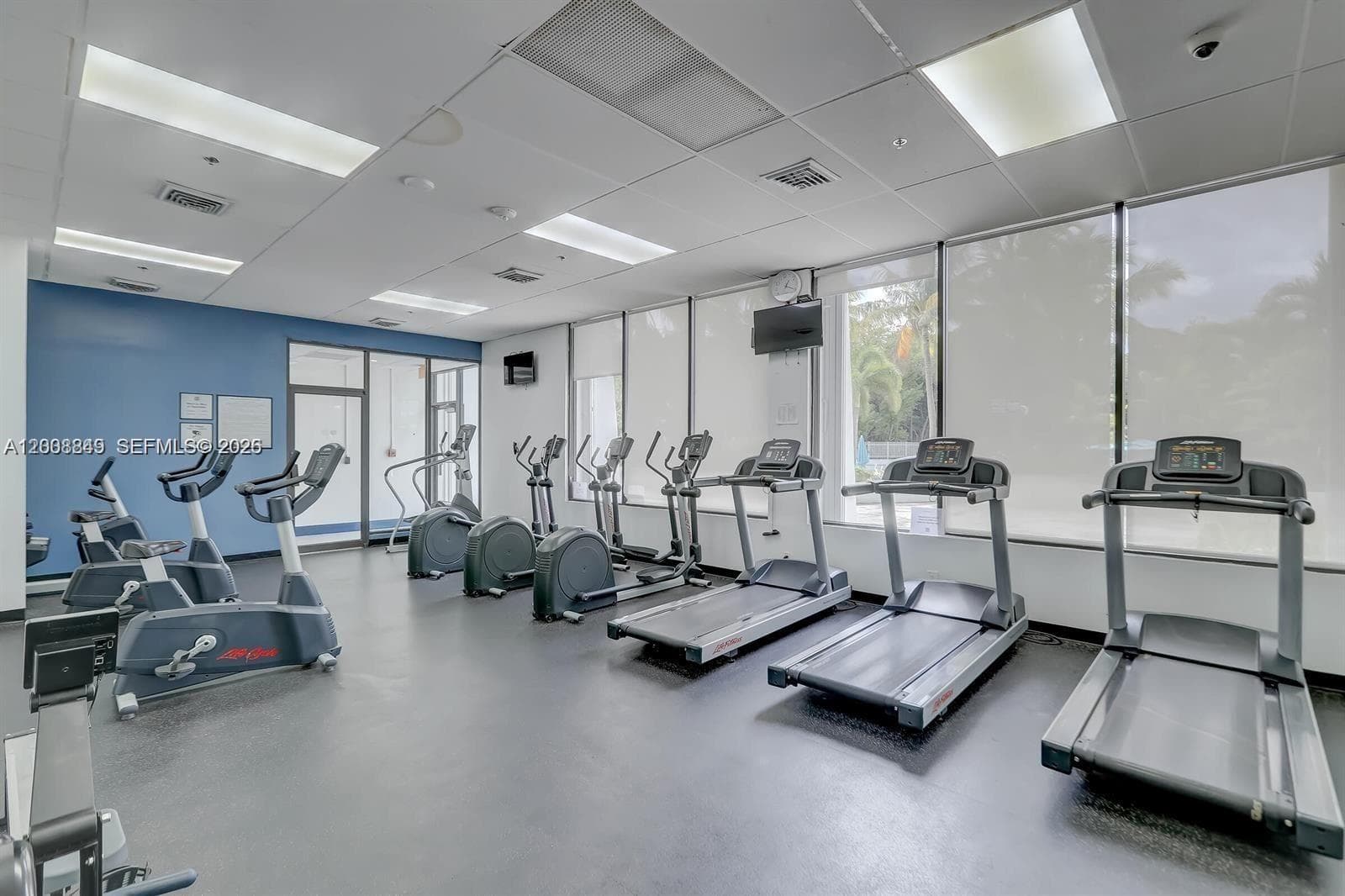 100 Bayview Dr 508 photo 24