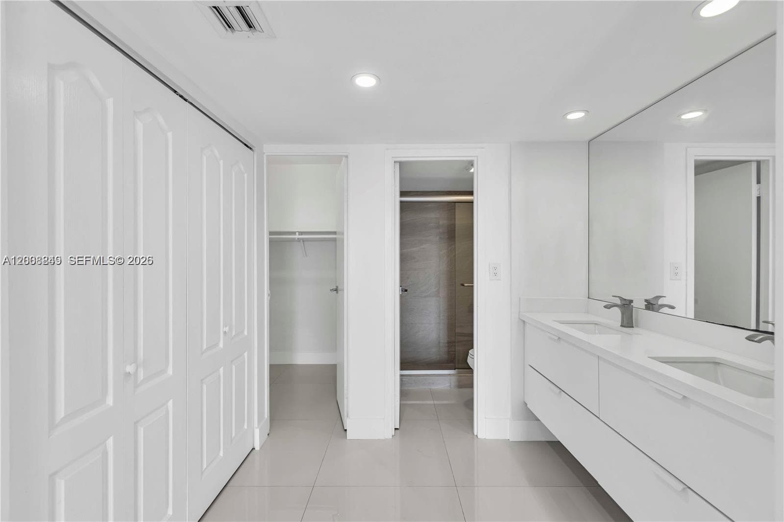 100 Bayview Dr 508 photo 14
