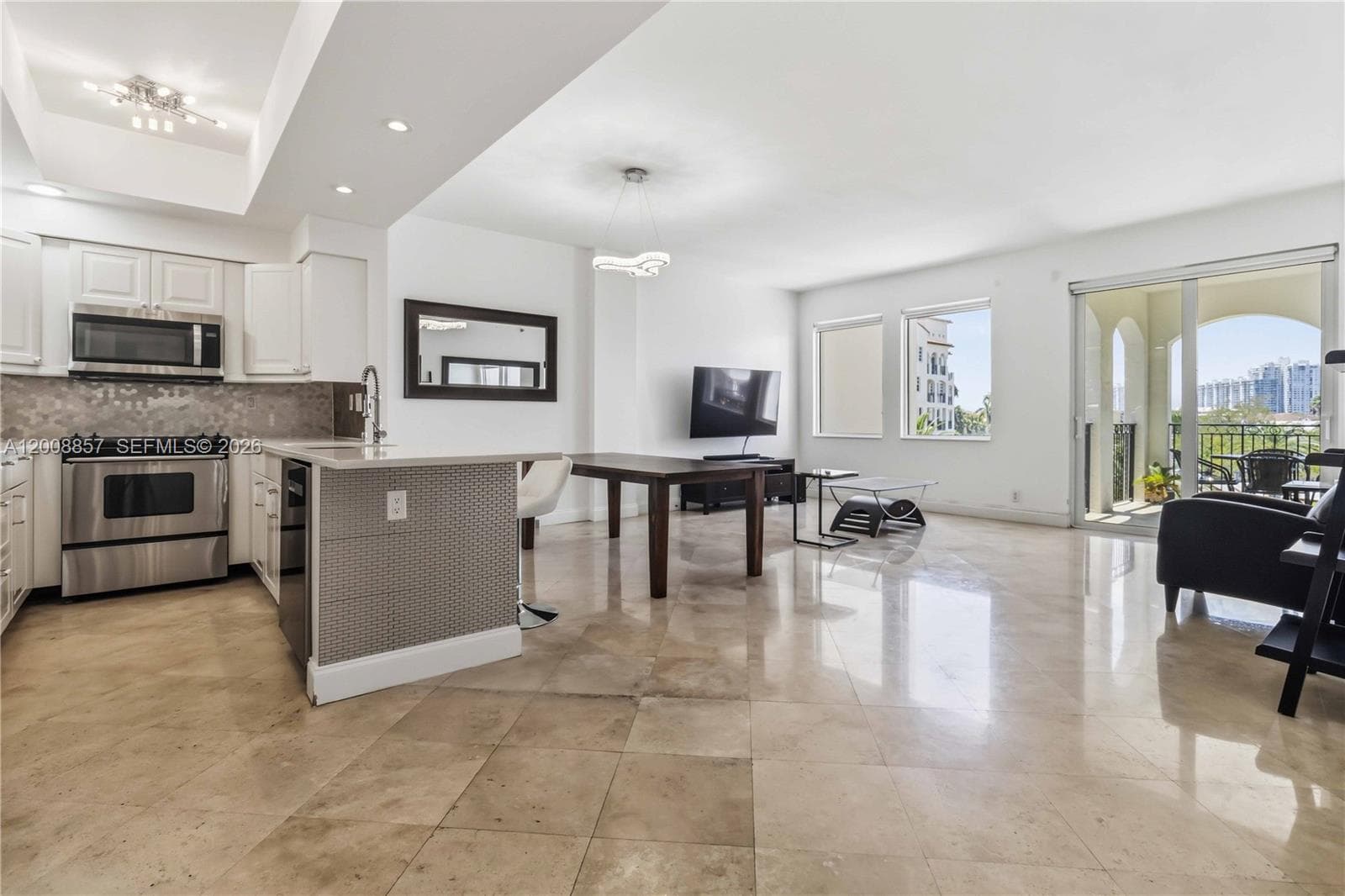 3700 Island Blvd C307 photo 2