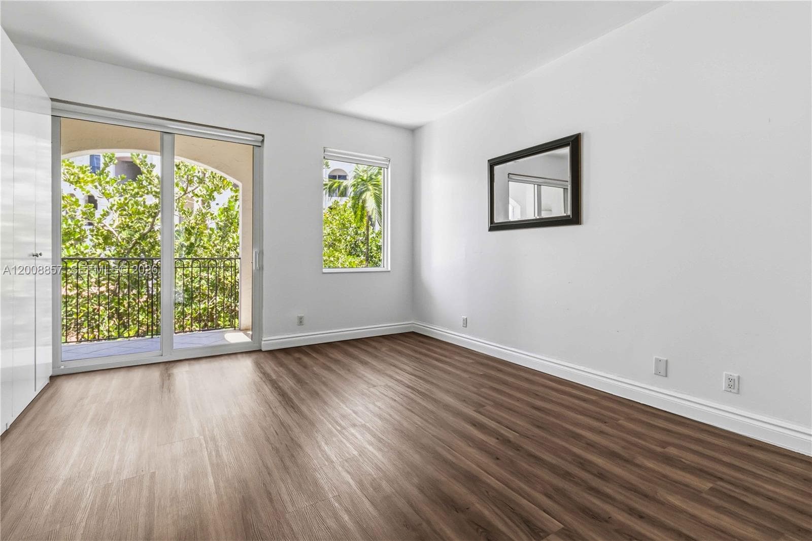 3700 Island Blvd C307 photo 11