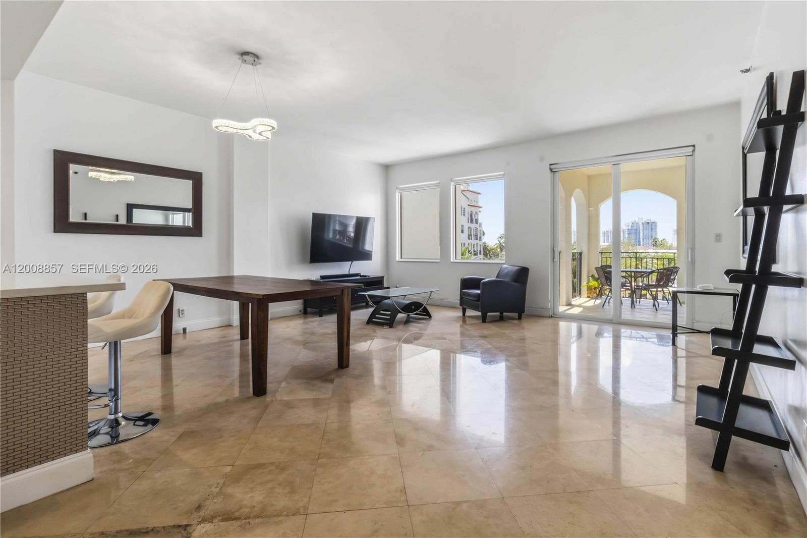 3700 Island Blvd C307 photo 4