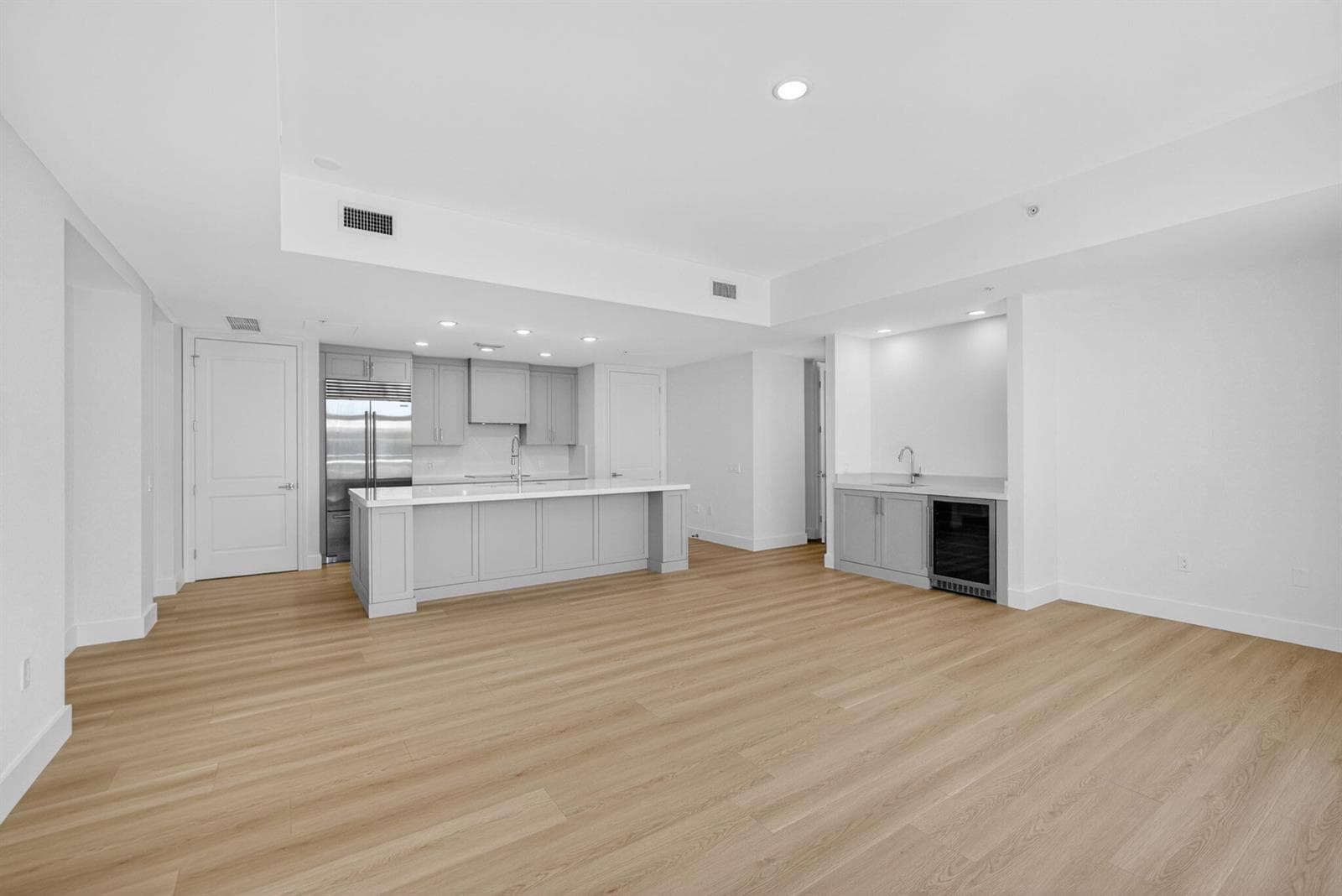 182 Lake Drive 5-301 photo 24
