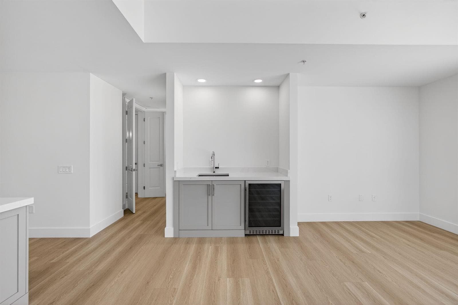 182 Lake Drive 5-301 photo 15