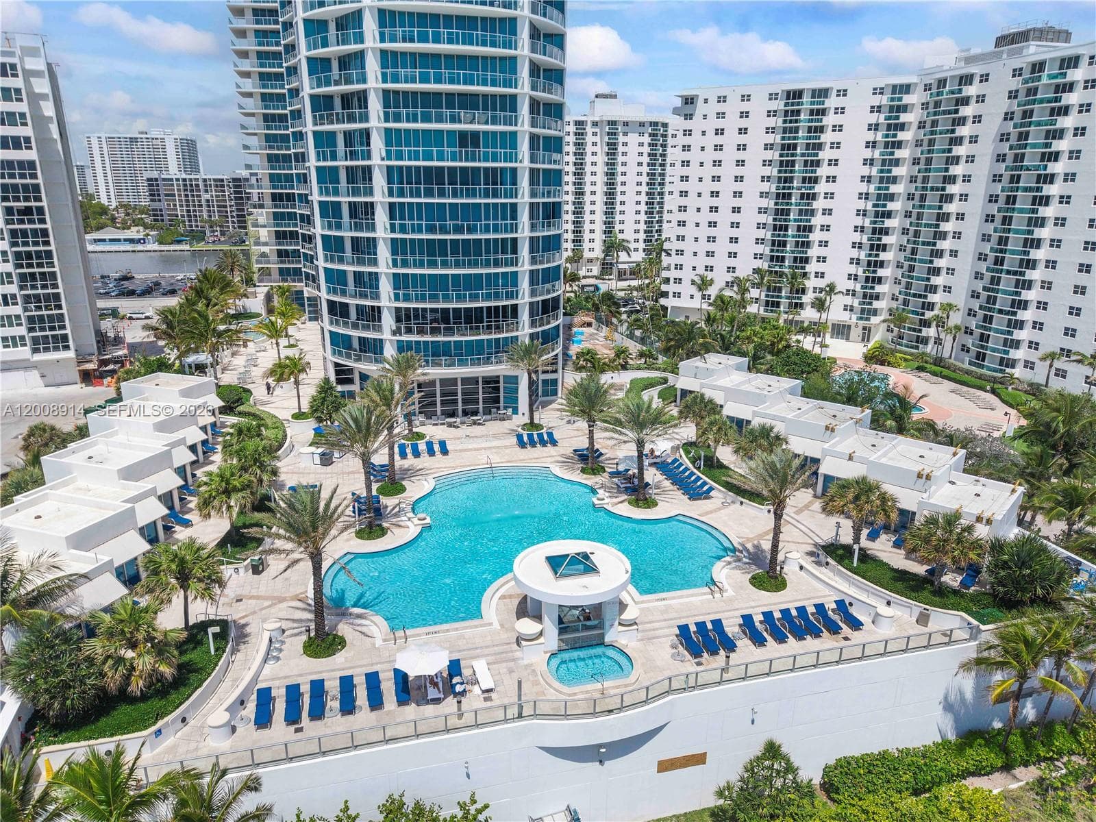 3101 Ocean Dr 2705 photo 8