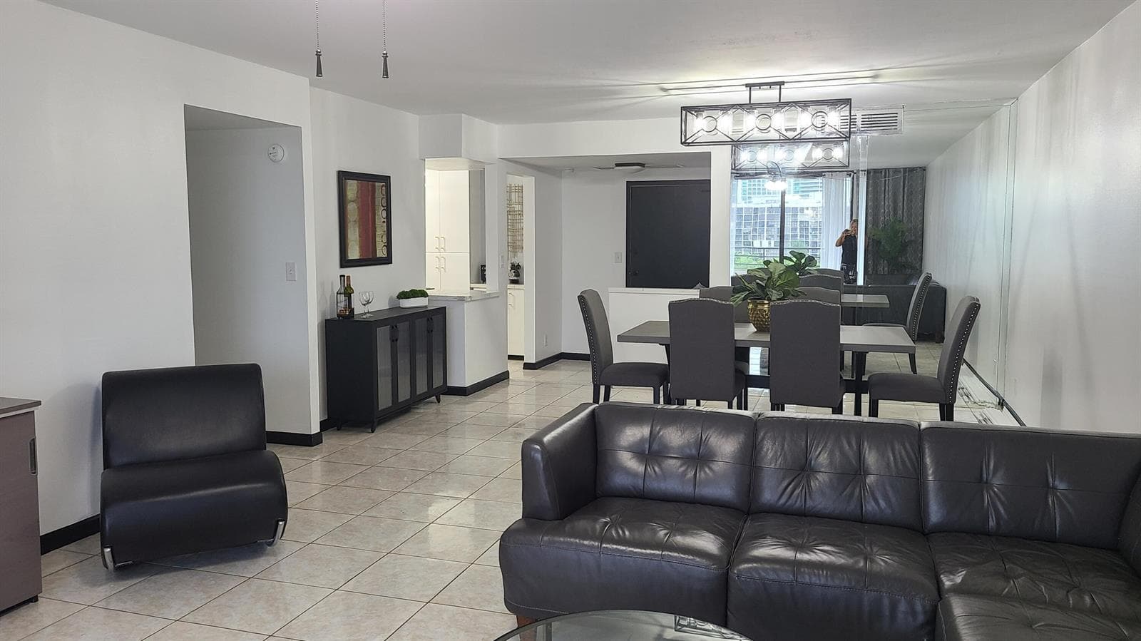 2500 Parkview Drive 802 photo 7