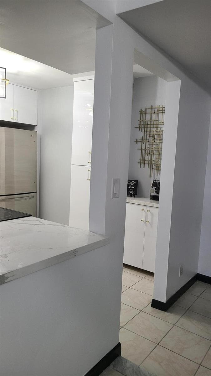 2500 Parkview Drive 802 photo 4