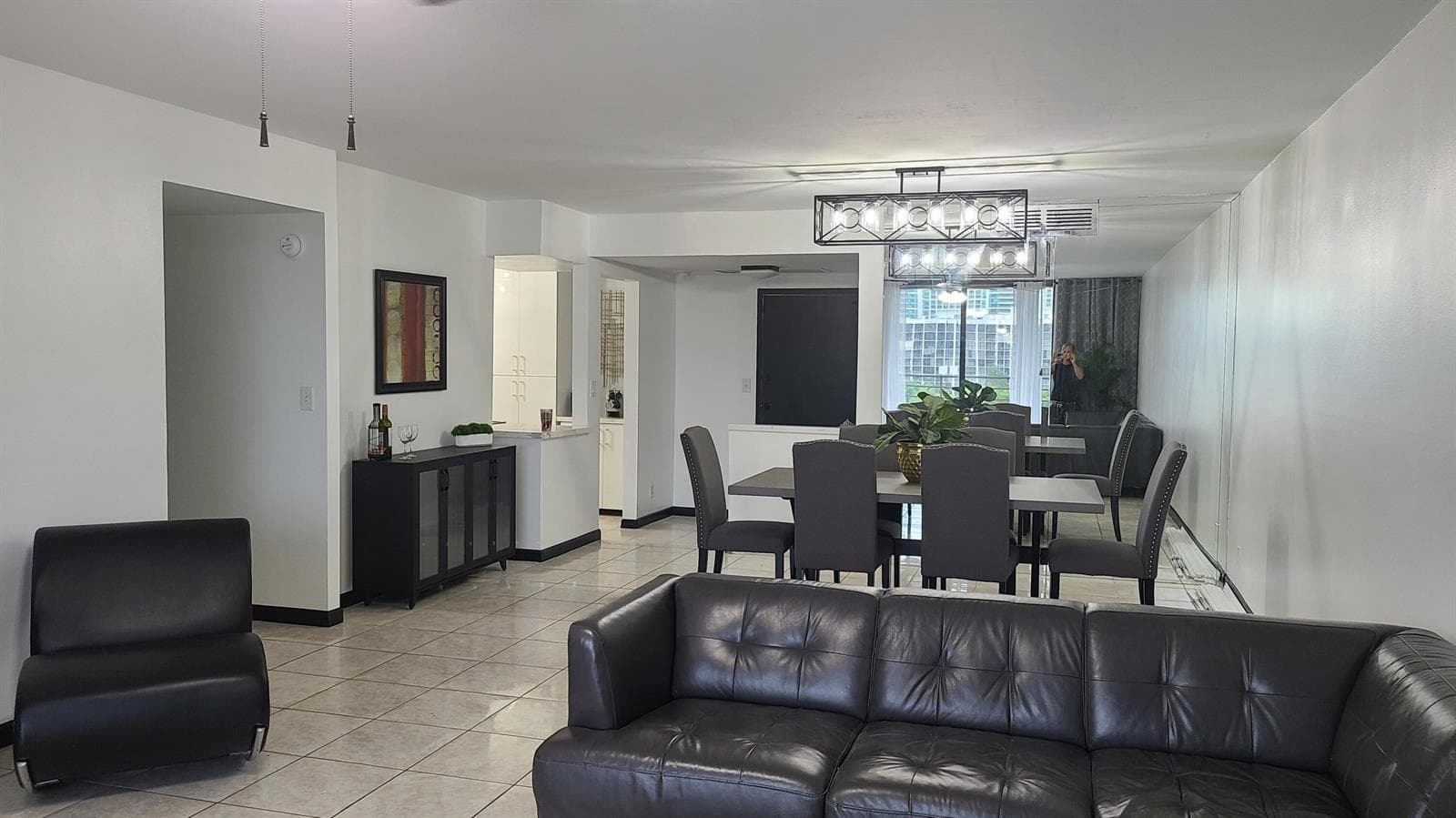 2500 Parkview Drive 802 photo 8