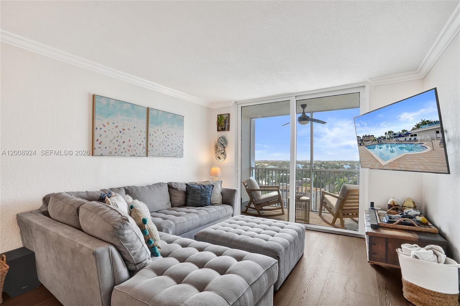 1391 Ocean Blvd 809 photo 2