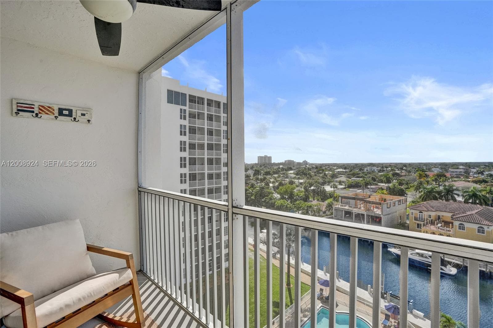 1391 Ocean Blvd 809 photo 21
