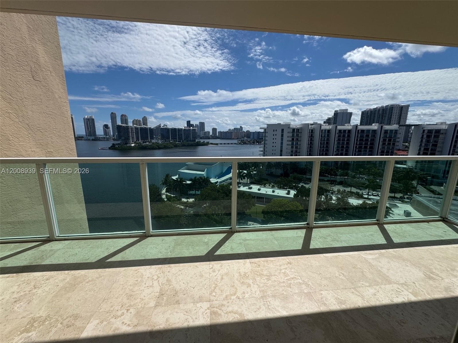 3330 190 ST 1215 photo 24