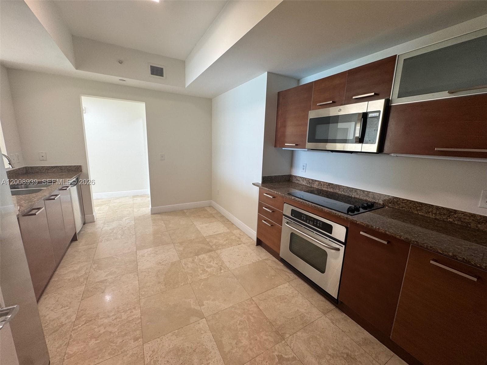 3330 190 ST 1215 photo 10