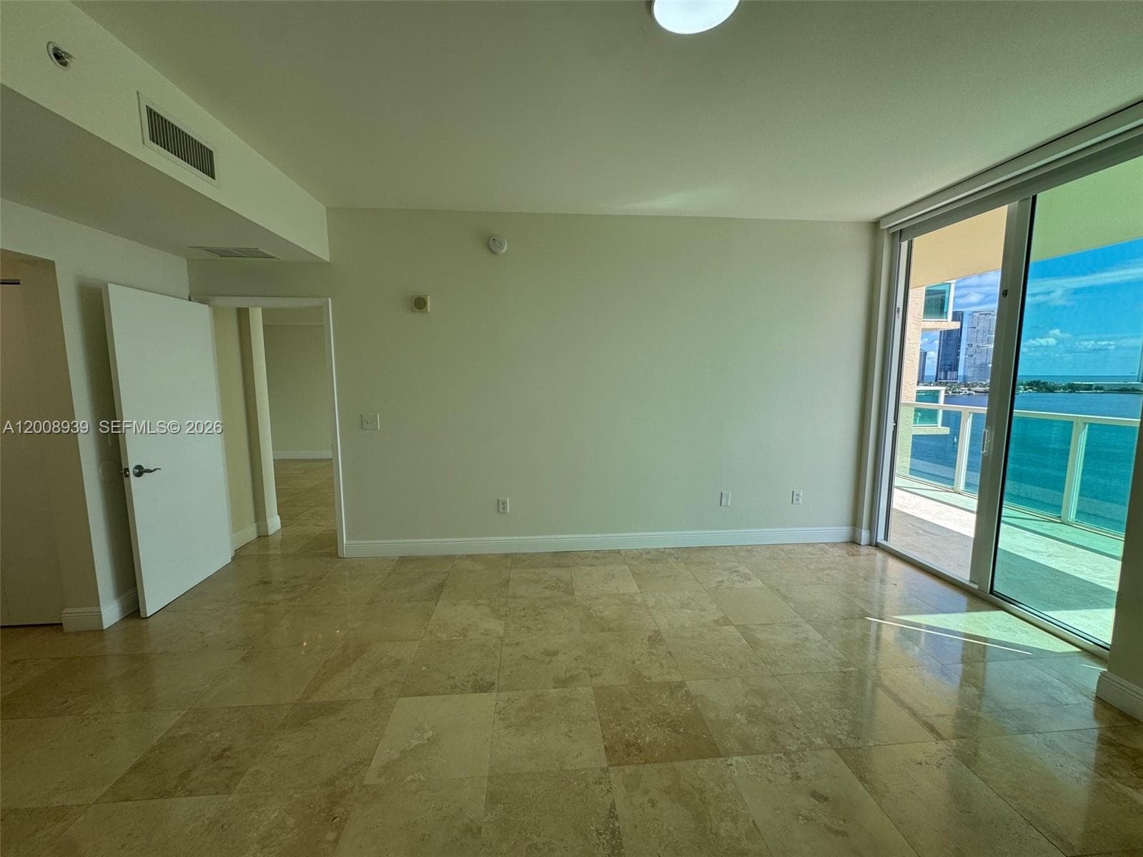 3330 190 ST 1215 photo 21