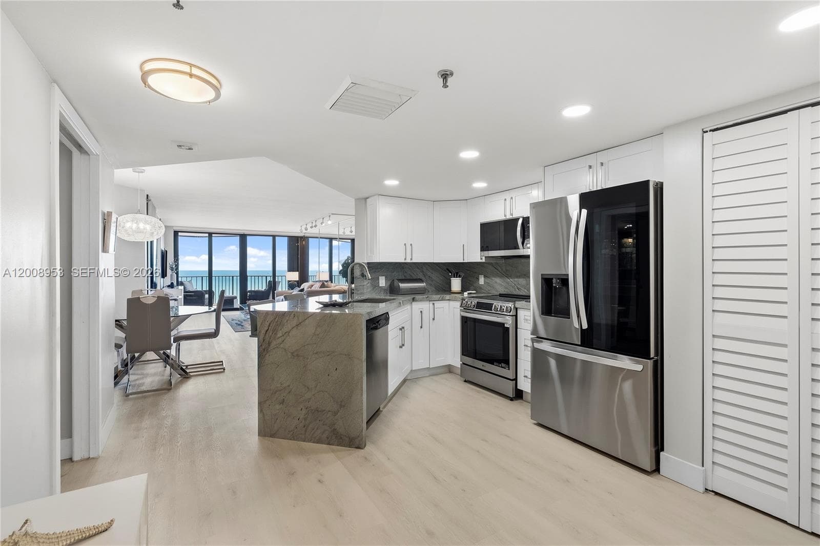 9650 S Ocean Dr 1509 photo 5
