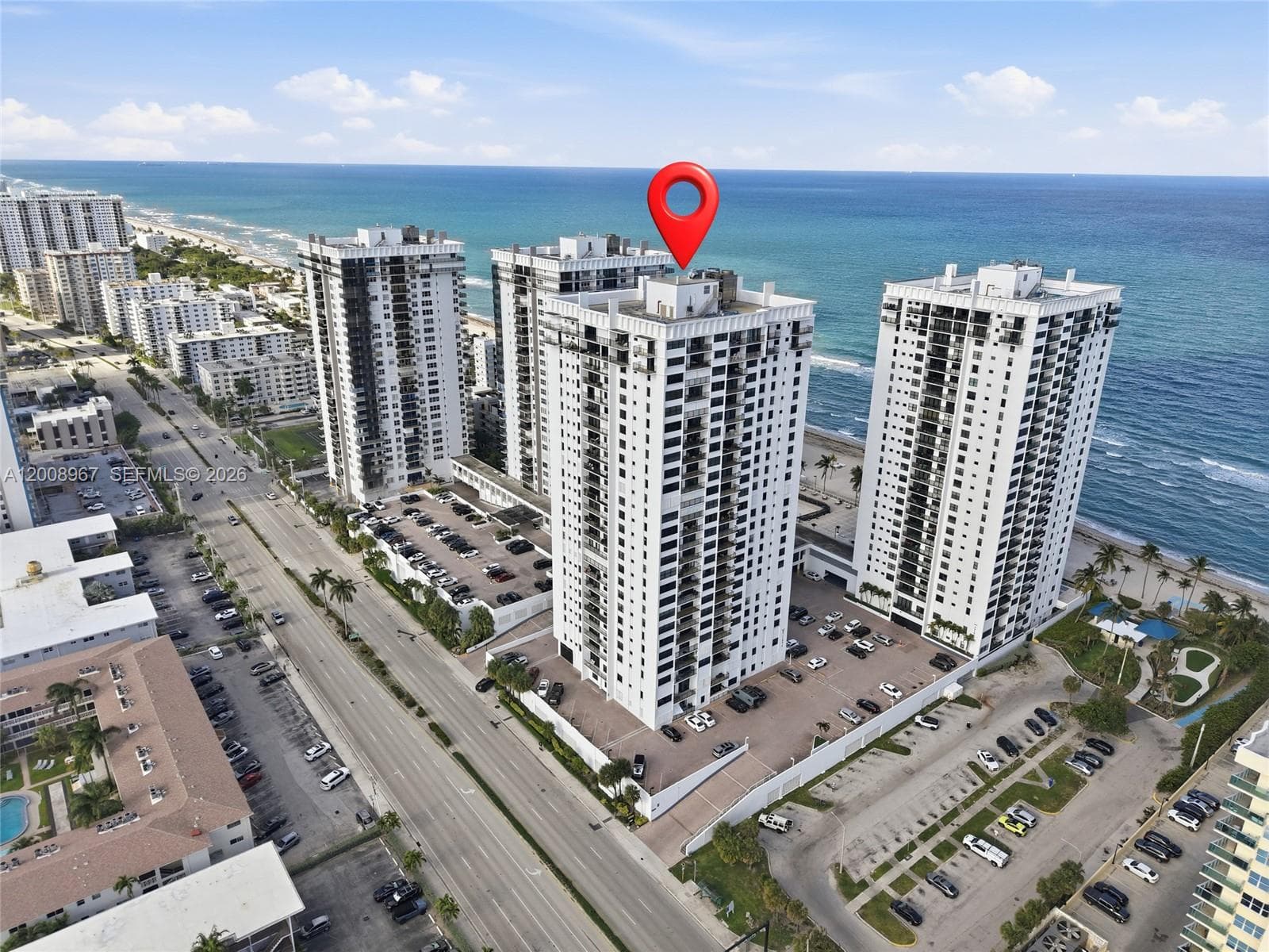2401 Ocean Dr 1907 photo 2
