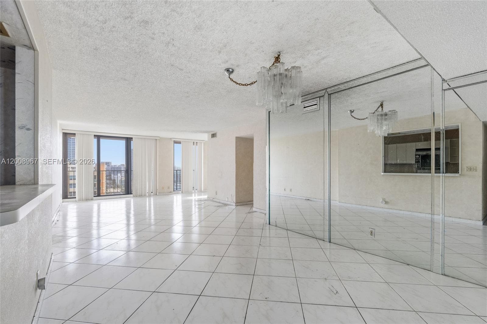 2401 Ocean Dr 1907 photo 12