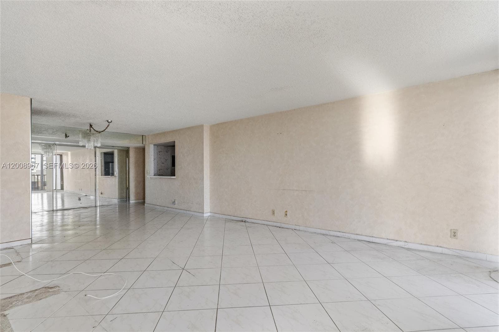 2401 Ocean Dr 1907 photo 18