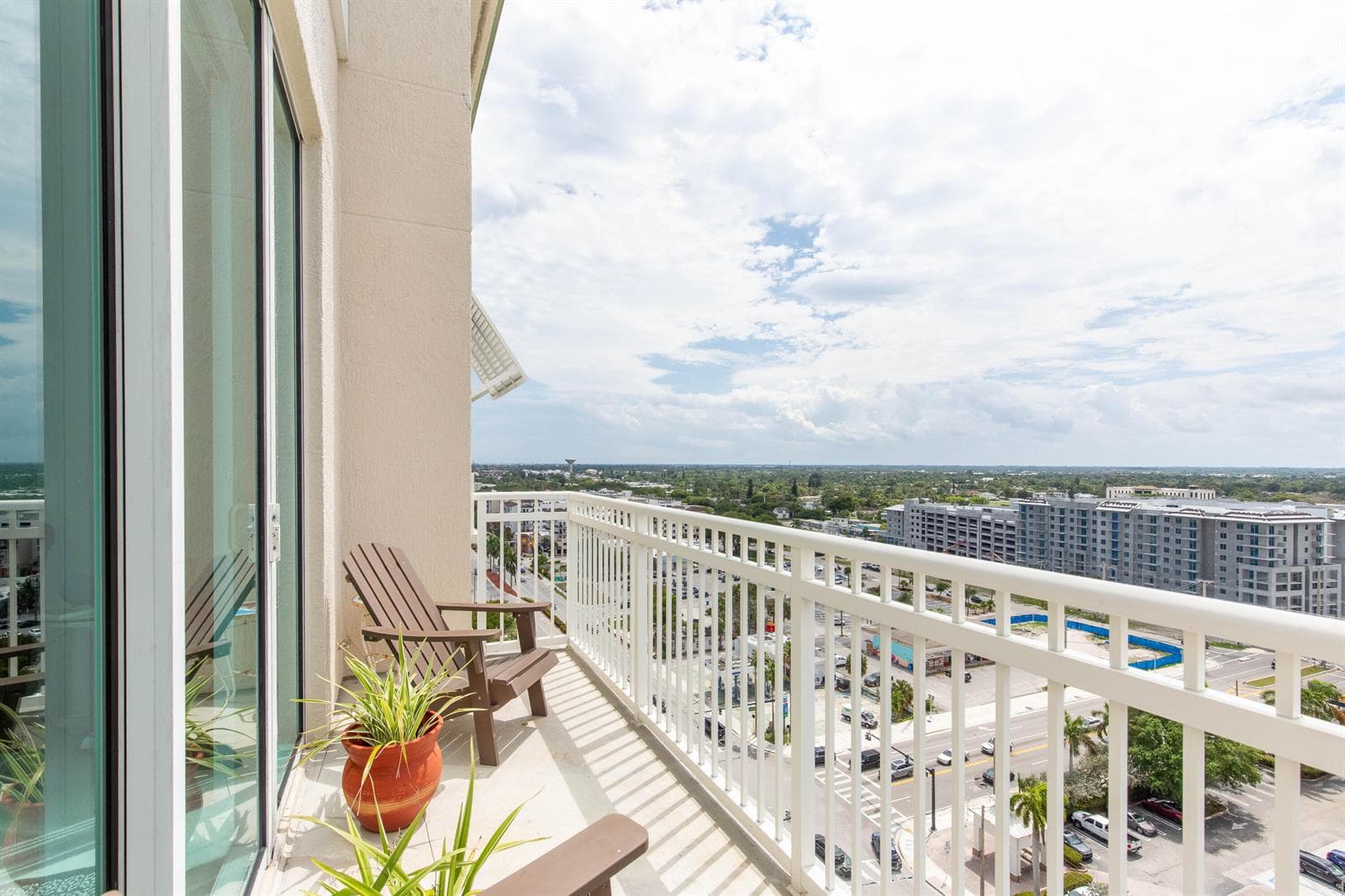 350 N Federal Highway Ph04 photo 20