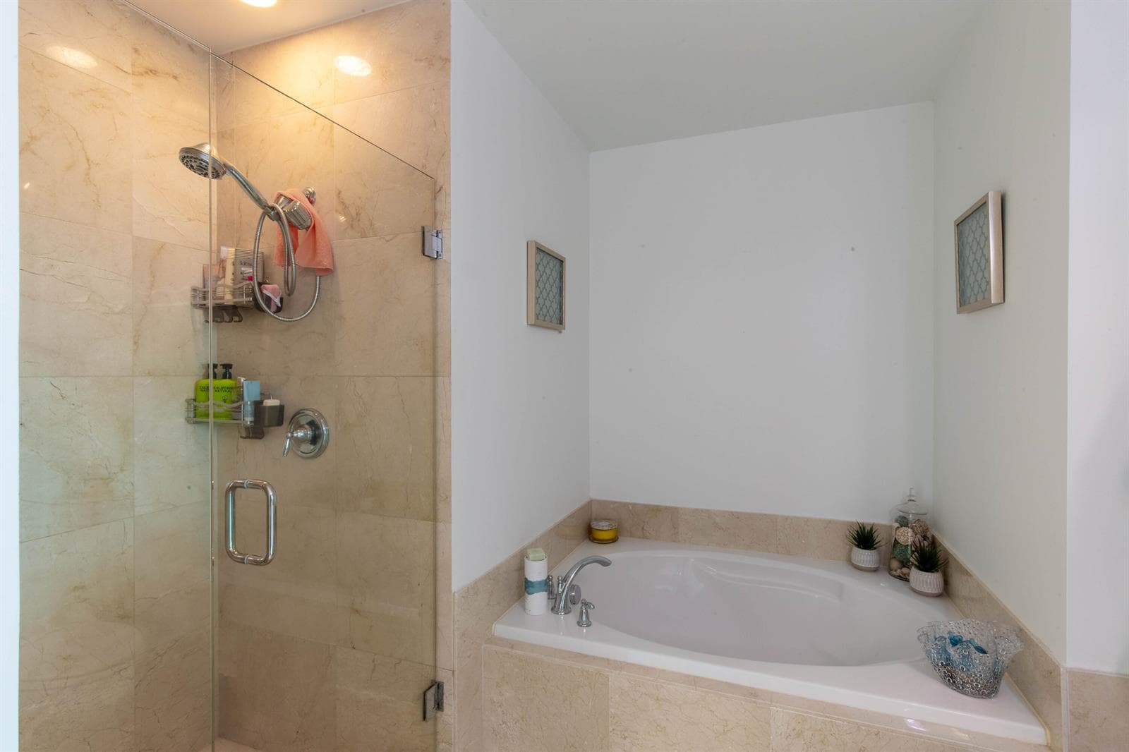 350 N Federal Highway Ph04 photo 10
