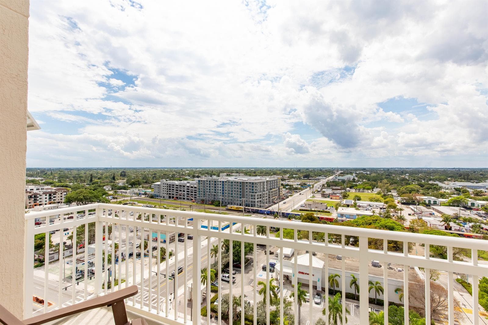 350 N Federal Highway Ph04 photo 15