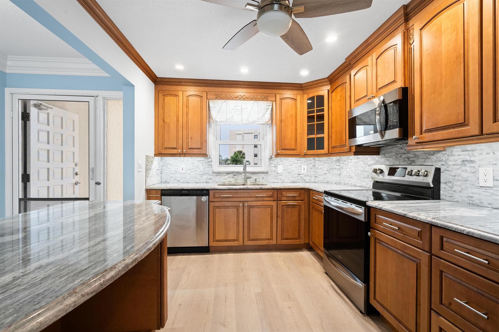 100 Intracoastal Place 205 photo 9