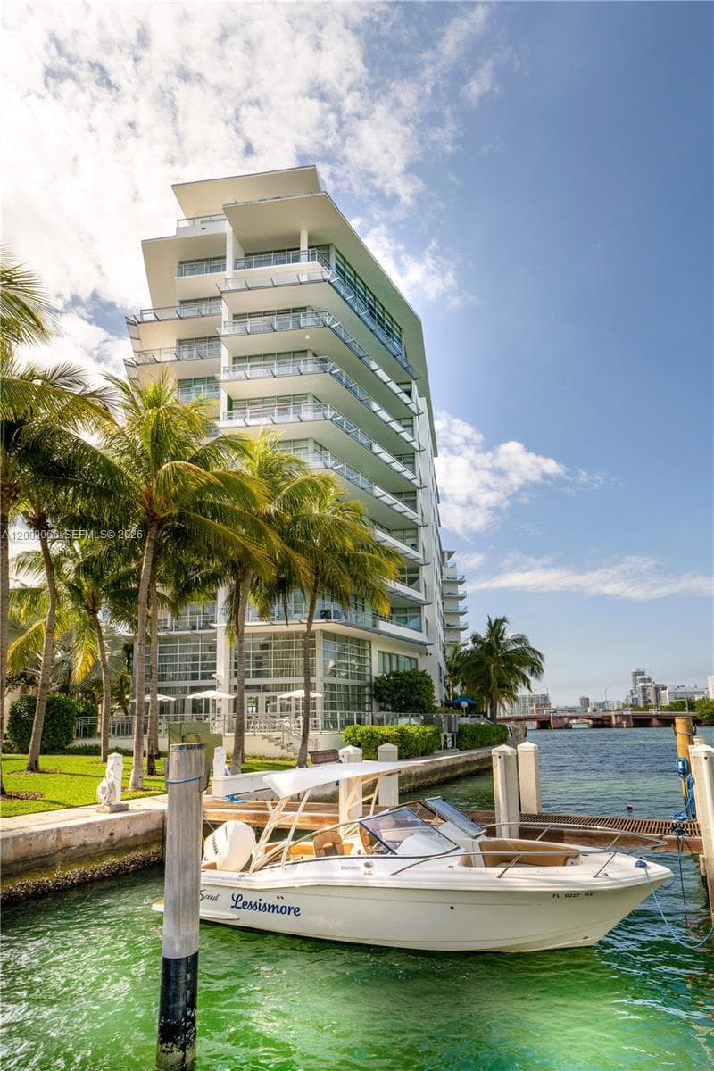 6101 Aqua Ave 903 photo 19