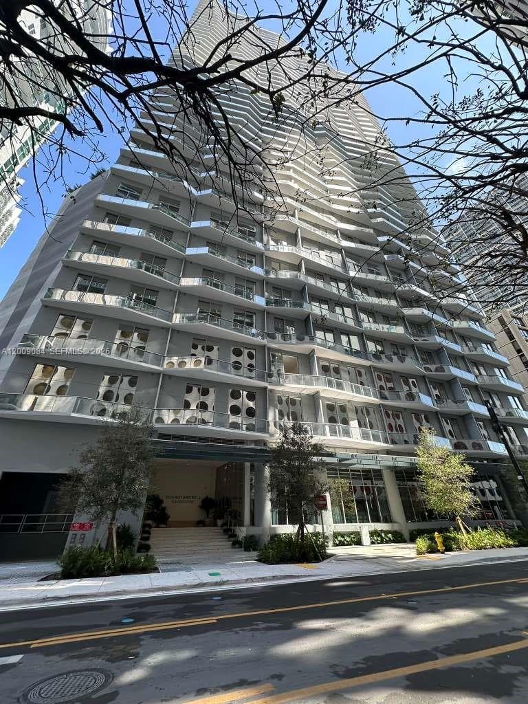 77 5th Street 3115 photo 1