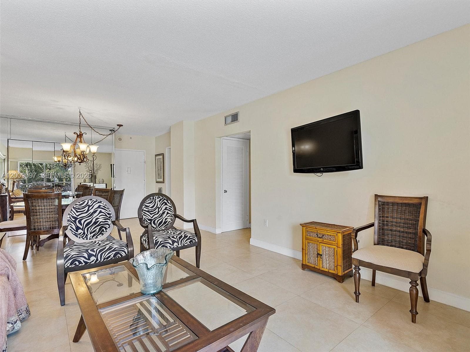 400 Kings Point Dr 229 photo 2