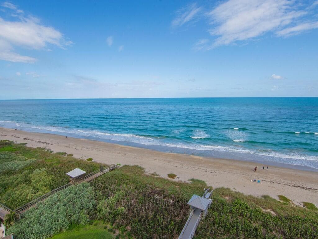 9960 S Ocean Drive 1905 photo 1