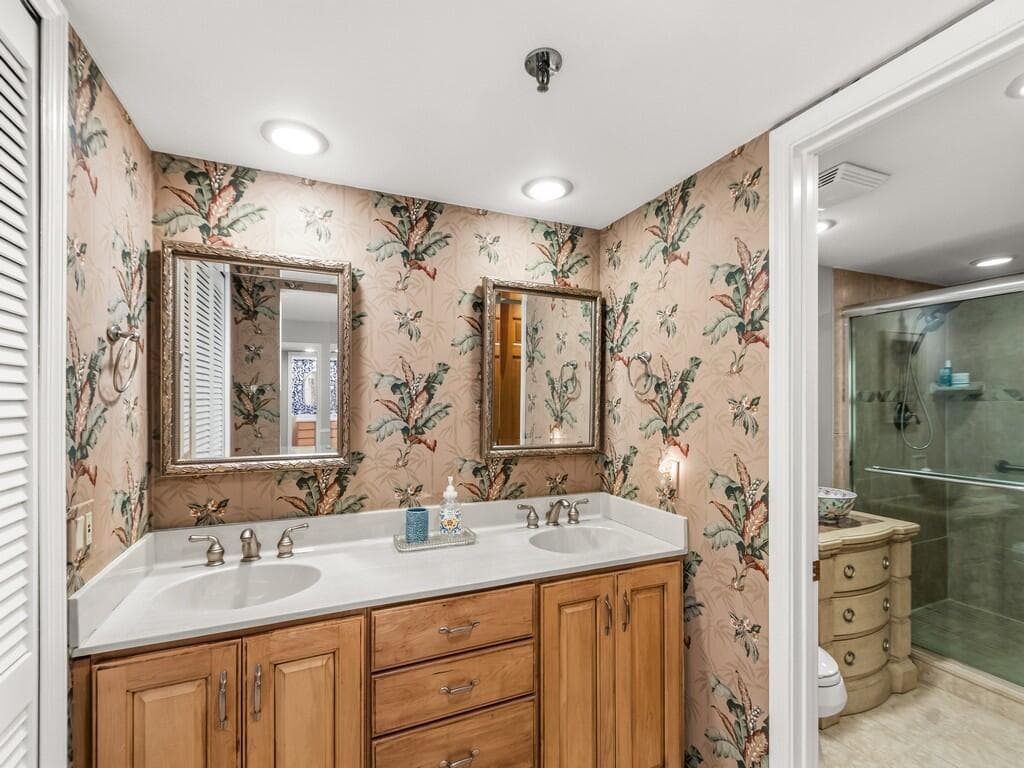 9960 S Ocean Drive 1905 photo 25