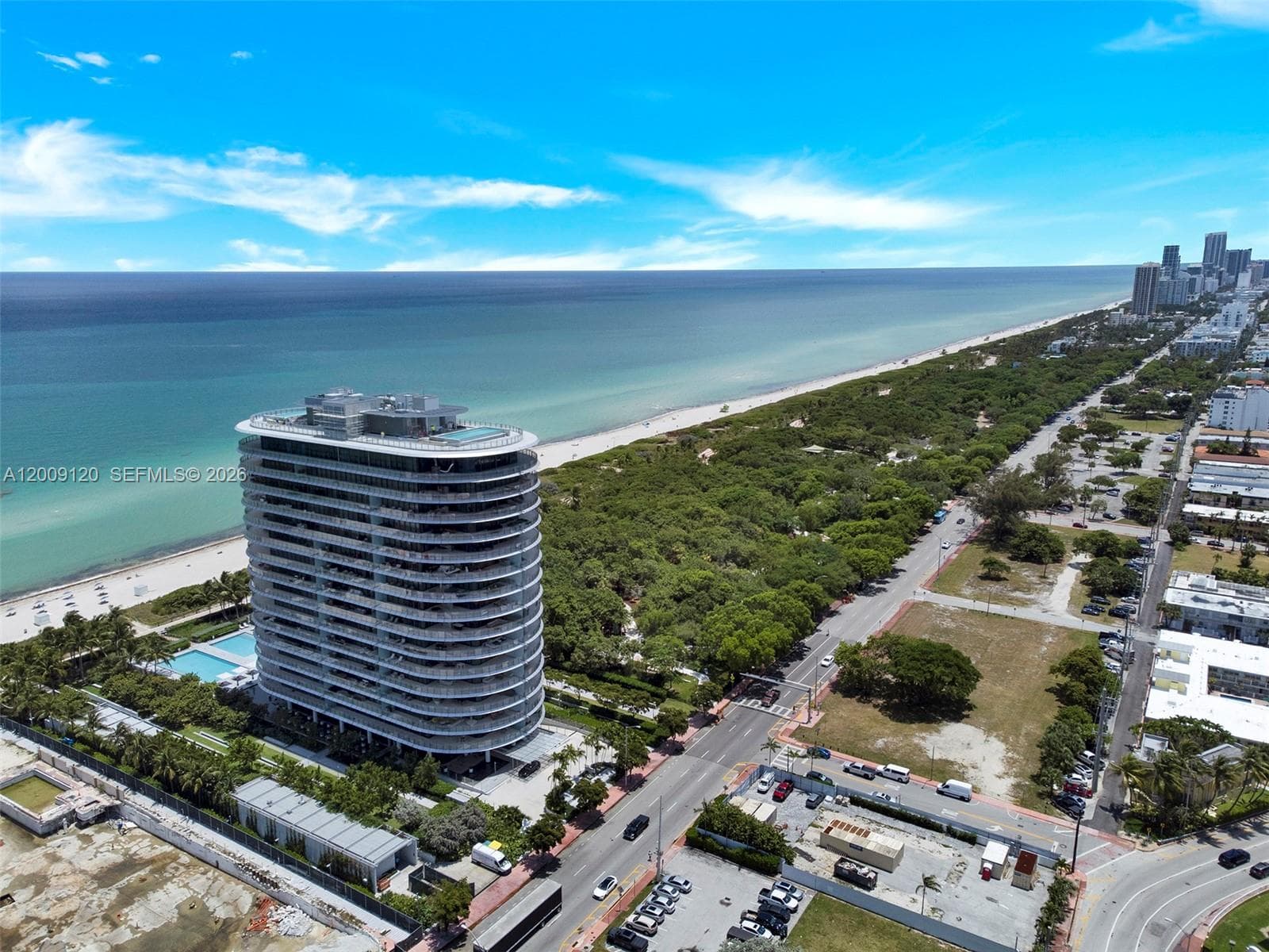8701 Collins Ave 304 photo 2