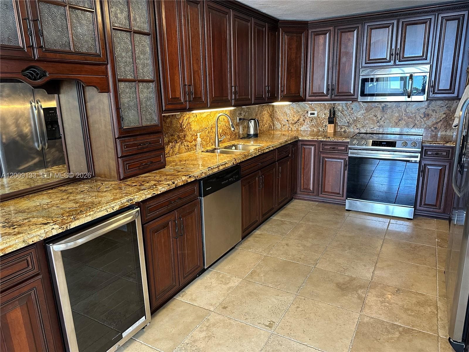 6039 Collins Ave 1510 photo 3