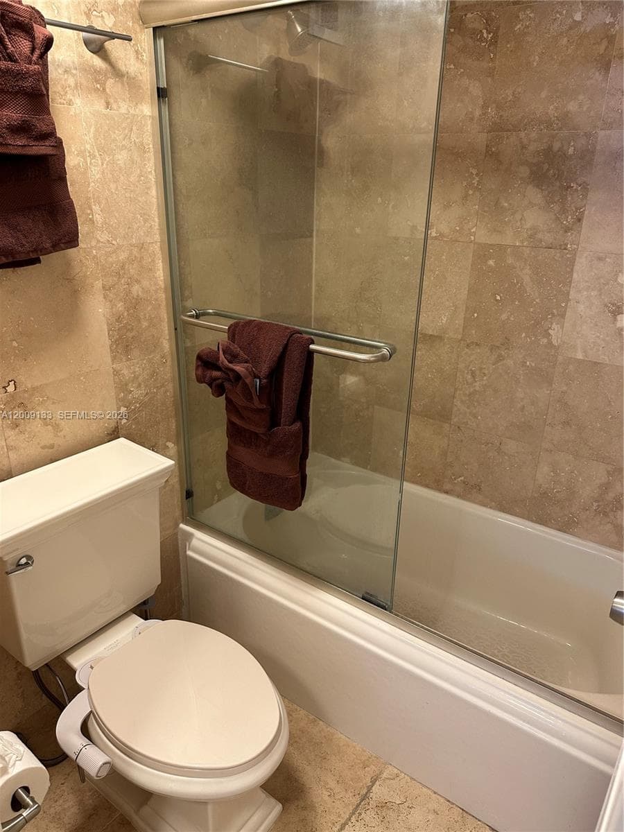 6039 Collins Ave 1510 photo 11