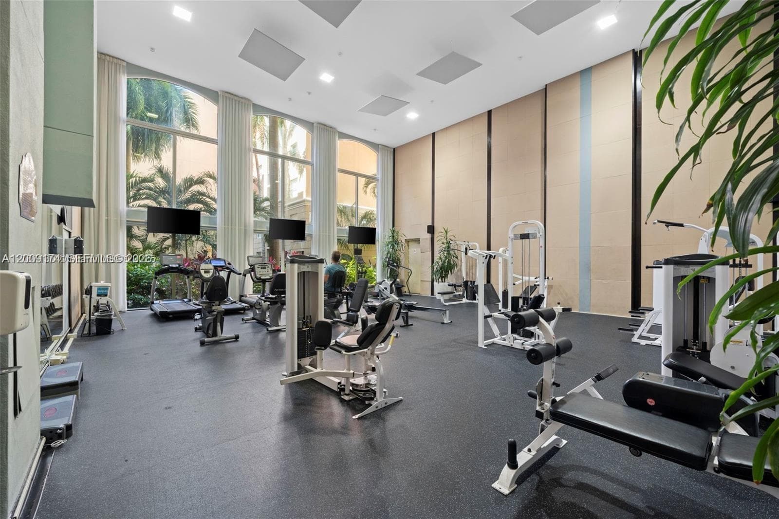 17100 N Bay Rd 1511 photo 6