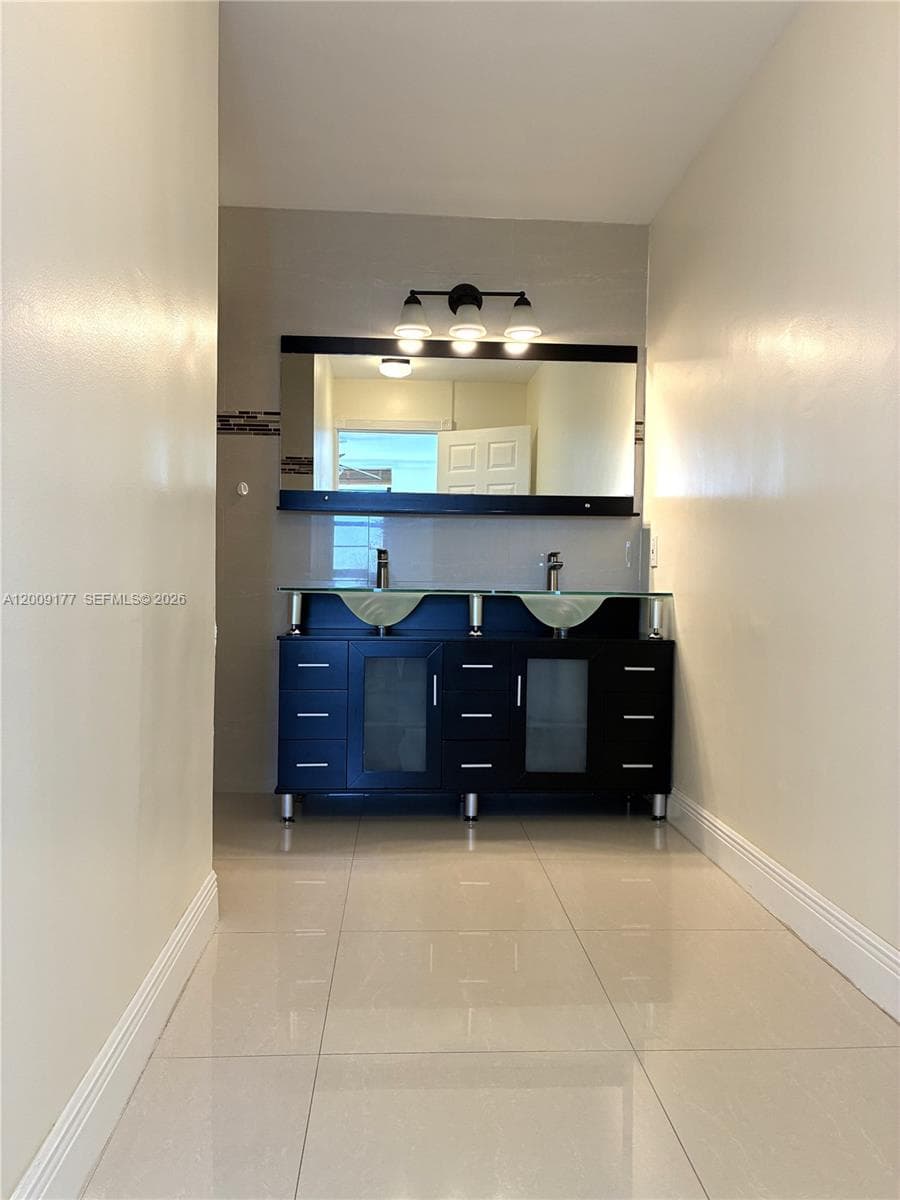 2500 135th St C1011 photo 19