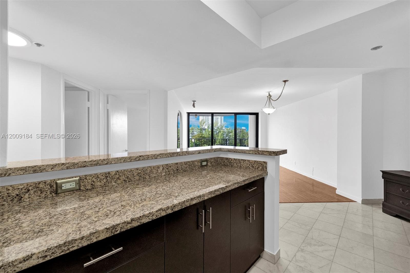 300 Three Islands Blvd 305 photo 7