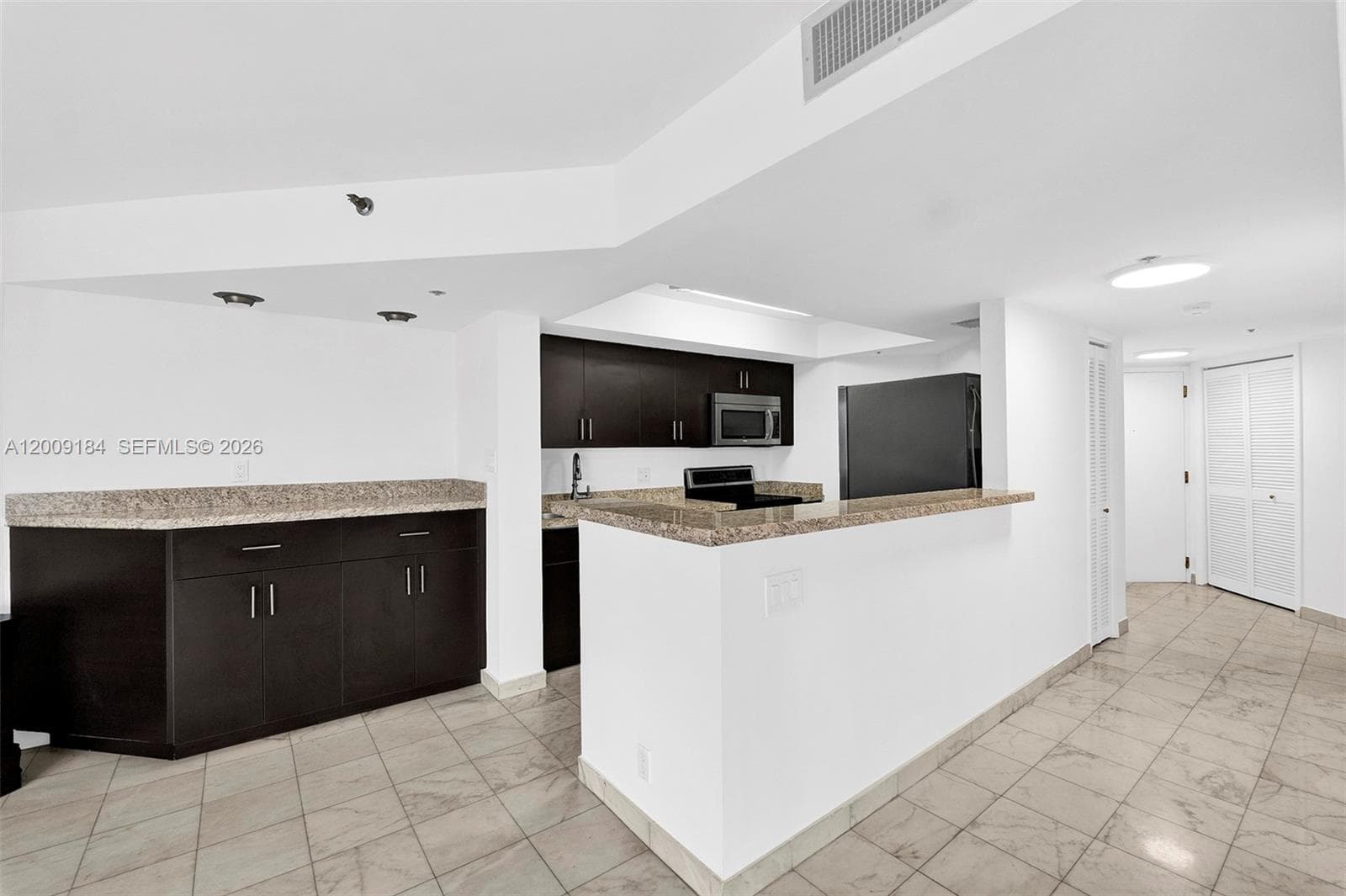300 Three Islands Blvd 305 photo 5