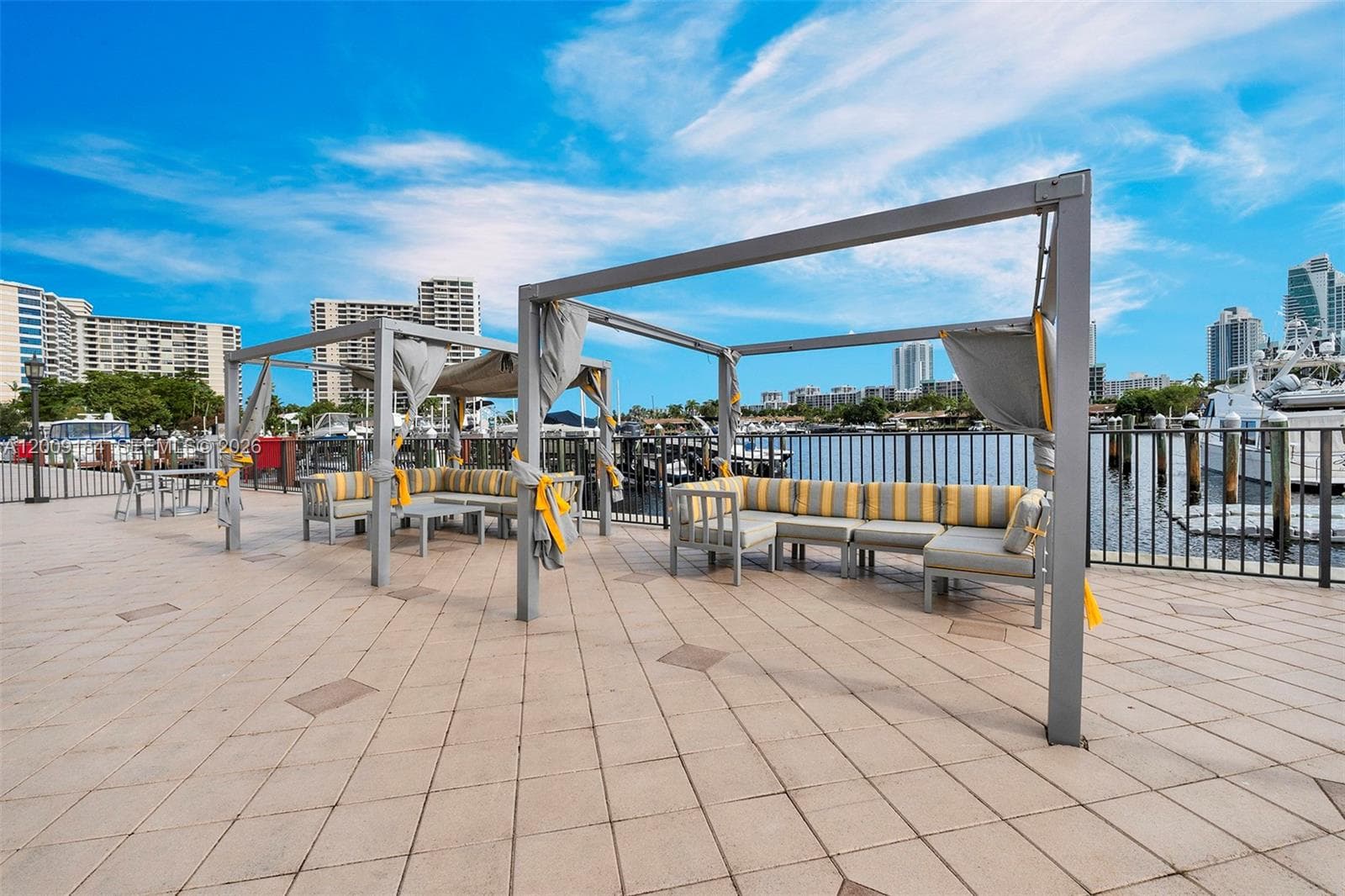 300 Three Islands Blvd 305 photo 18