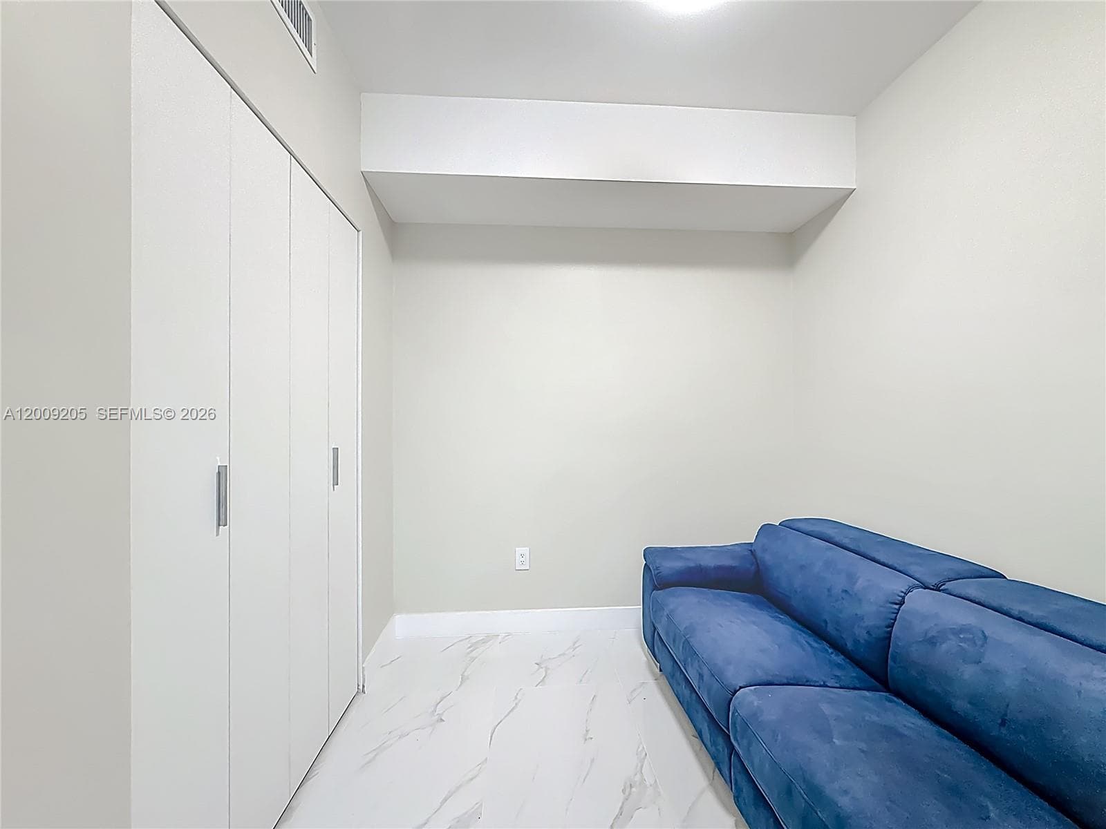 700 24th Street 4904 photo 23
