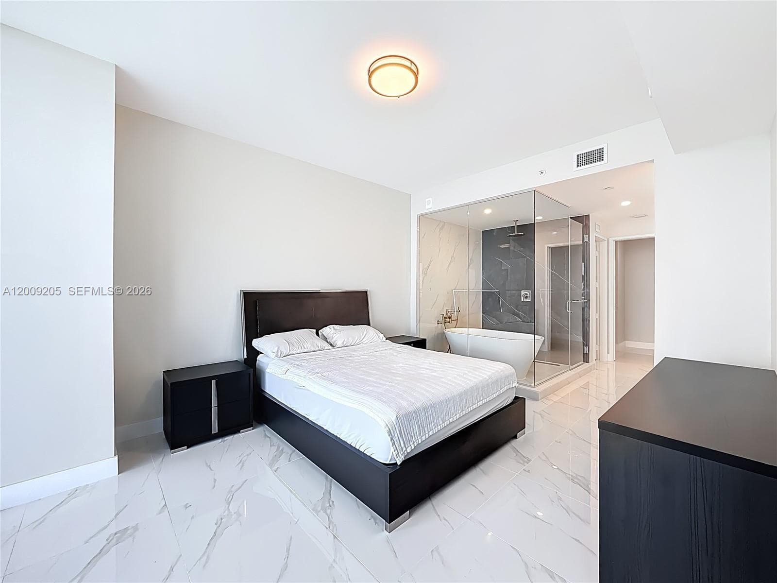 700 24th Street 4904 photo 16