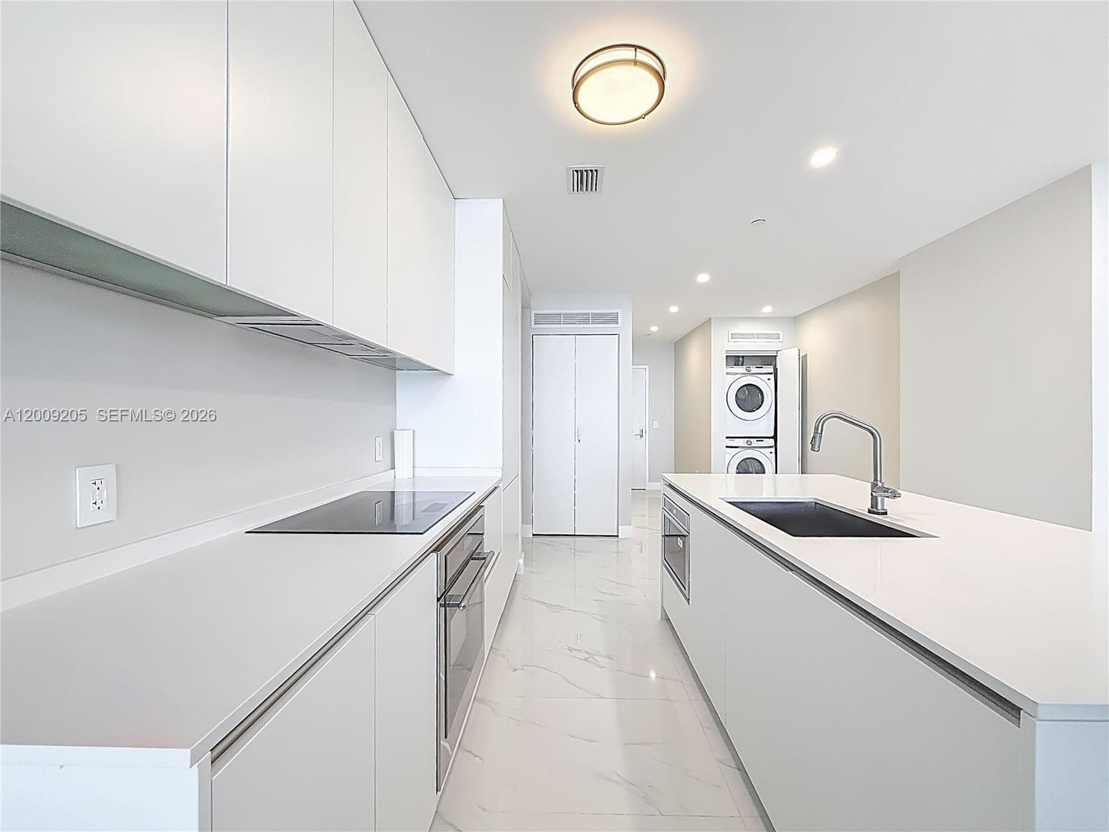 700 24th Street 4904 photo 10