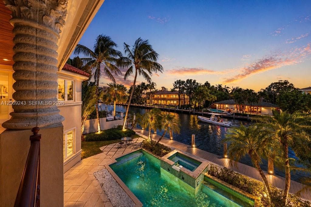 2430 Aqua Vista Blvd photo 2