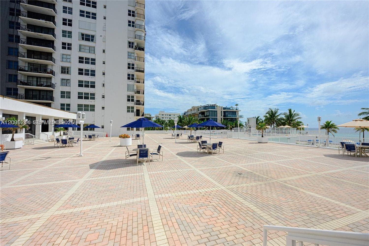 2201 Ocean Dr 2202 photo 20